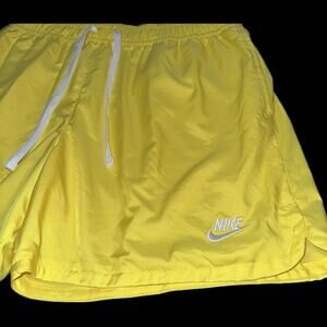 Nike Sportswear Essentials Woven Lined Flow Shorts